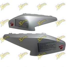 Cover per valigie laterali in plastica Ducati – Codice 96780681A – Colore argento